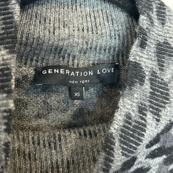 Generation Love Leopard Turtleneck Long Sleeve Top Grey/Black - Picture 2 of 6